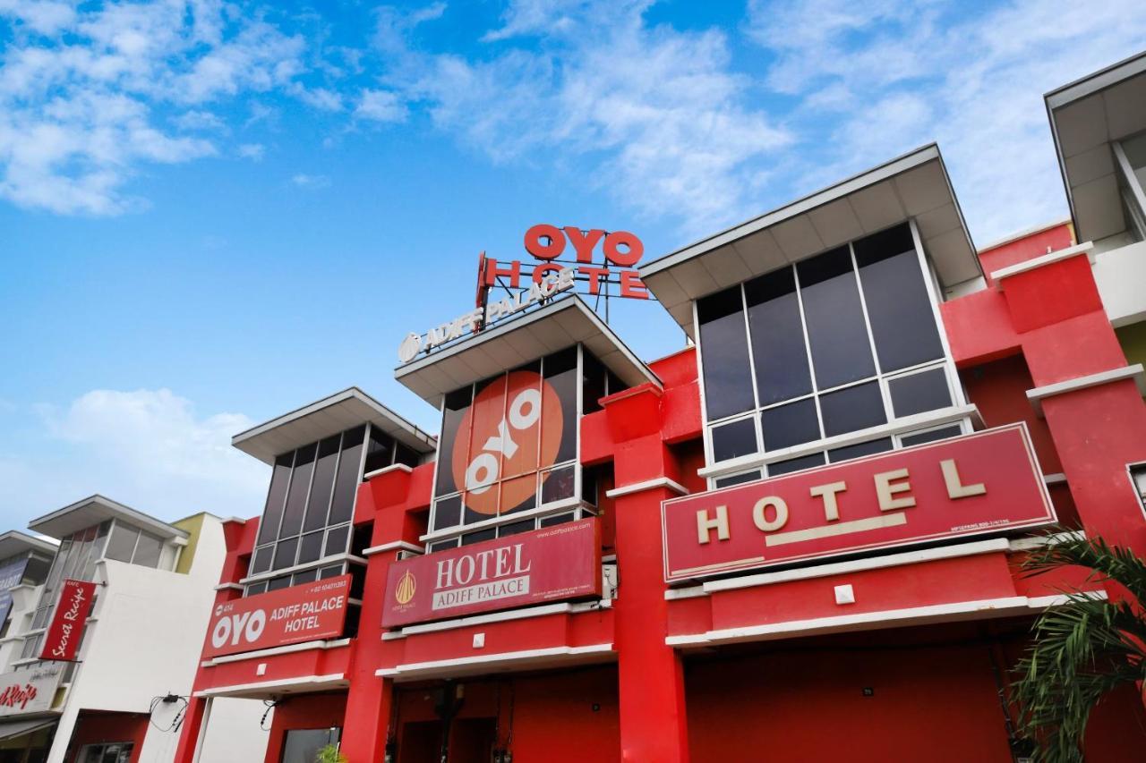 Super Oyo 414 Adiff Palace Hotel Sepang Exterior photo