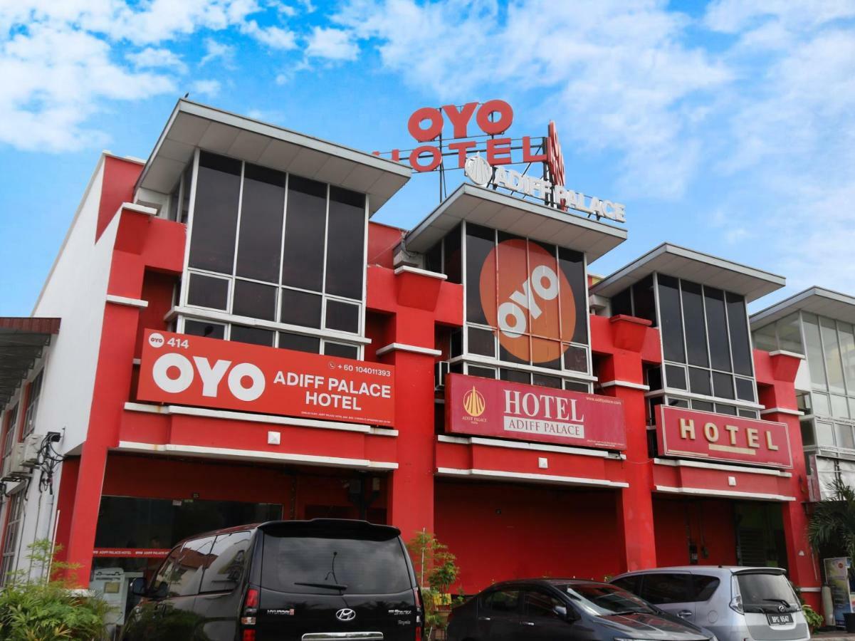 Super Oyo 414 Adiff Palace Hotel Sepang Exterior photo